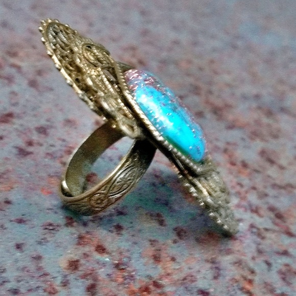 Vintage Victorian XL Brass & Turquoise Ring - Picture 4 of 7